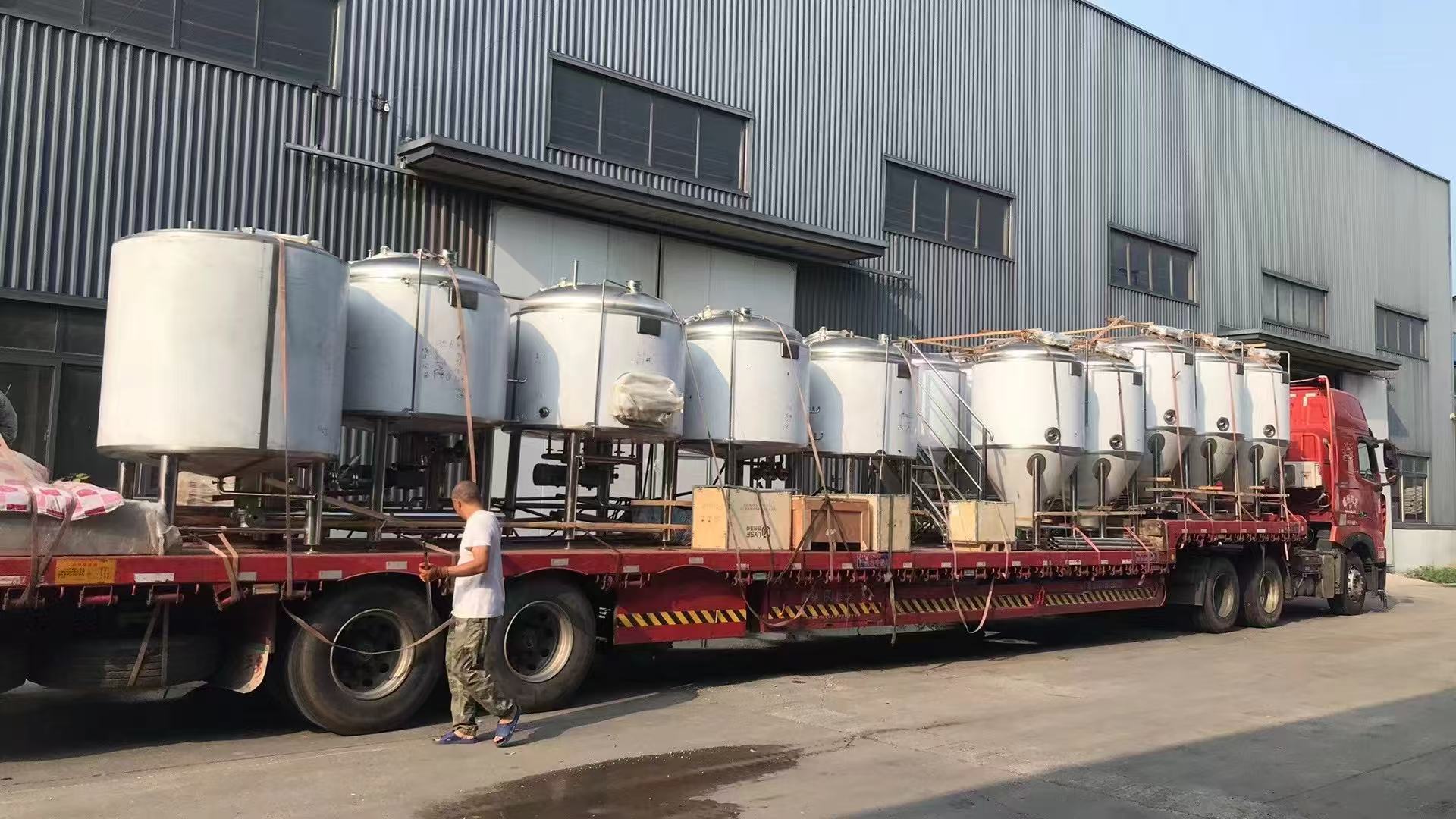 阿坝精酿啤酒设备厂—精酿啤酒设备制造：传承工艺与创新科技的交融